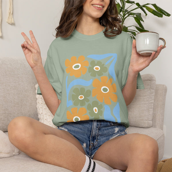 Boho Flower T-Shirt Comfort Colors Botanical Tee Wildflower Plant Shirt Retro Floral Gardener Gift
