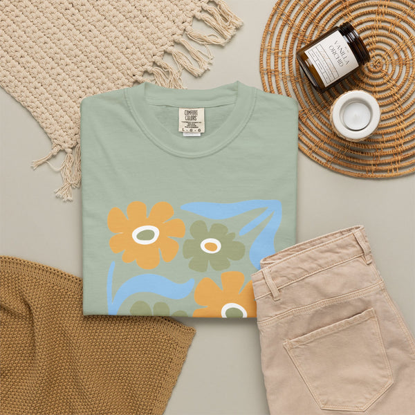 Boho Flower T-Shirt Comfort Colors Botanical Tee Wildflower Plant Shirt Retro Floral Gardener Gift